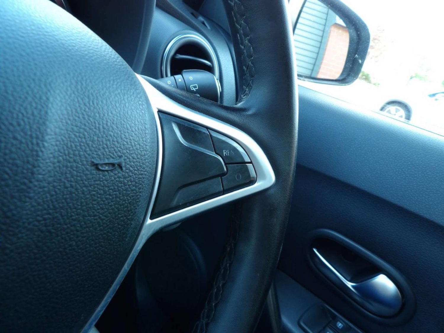 Used Dacia Sandero Stepway 2018 for sale - 77303975: Photo 20