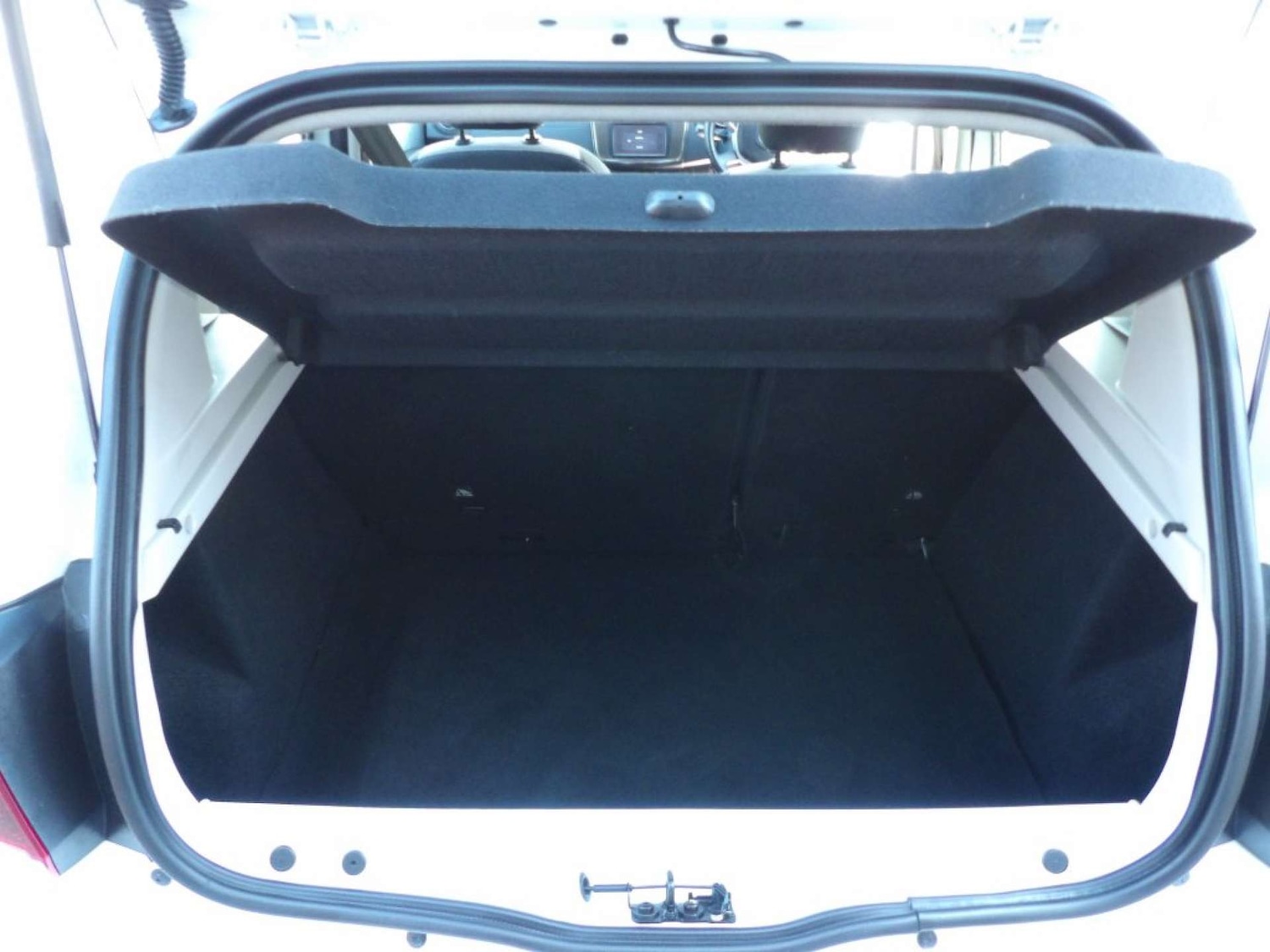 Used Dacia Sandero Stepway 2018 for sale - 77303975: Photo 30