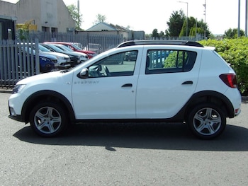Used Dacia Sandero Stepway 2018 for sale - 77303975: Photo