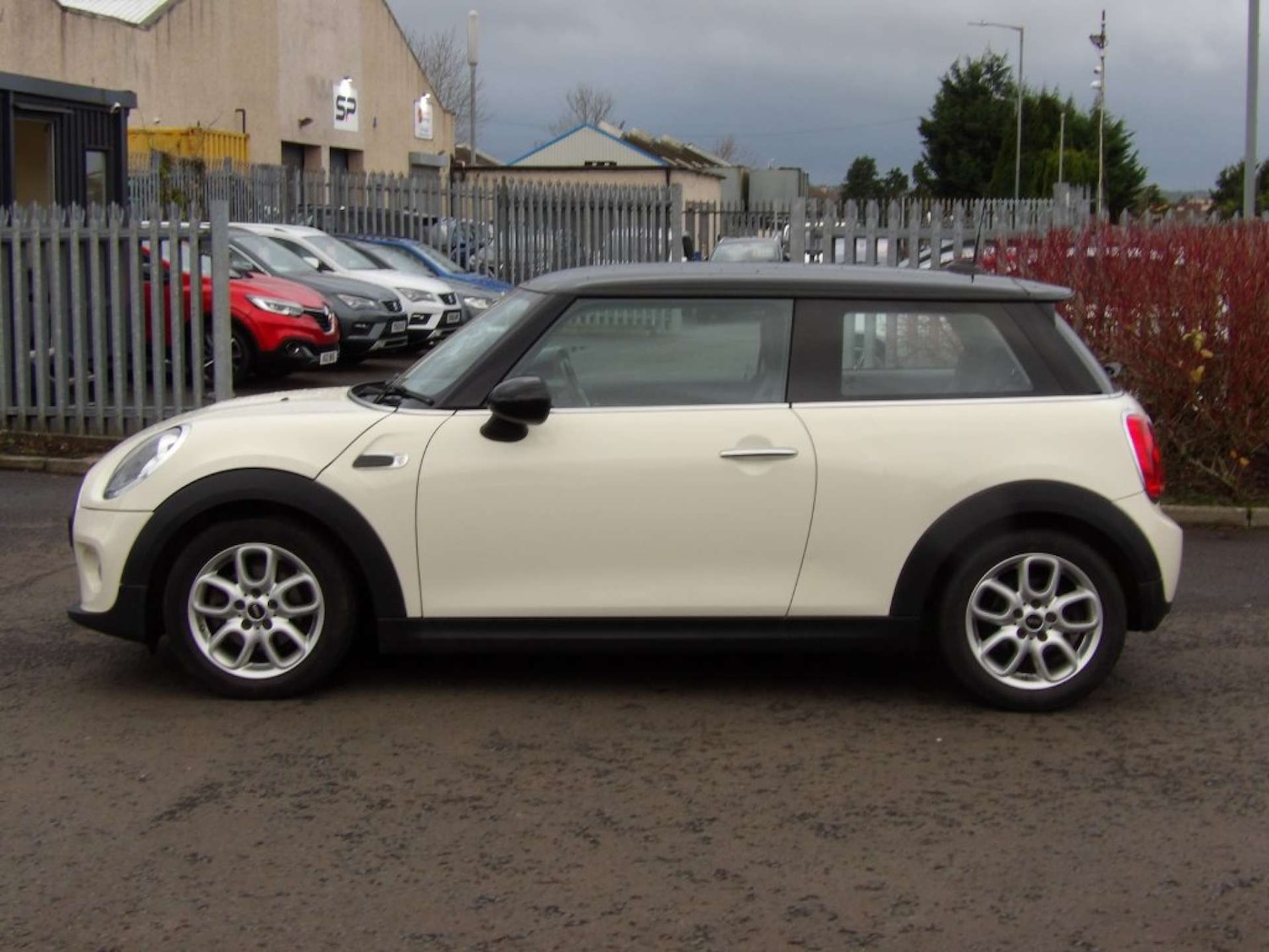 Used MINI Hatch 2014 for sale - 76726108: Photo 3