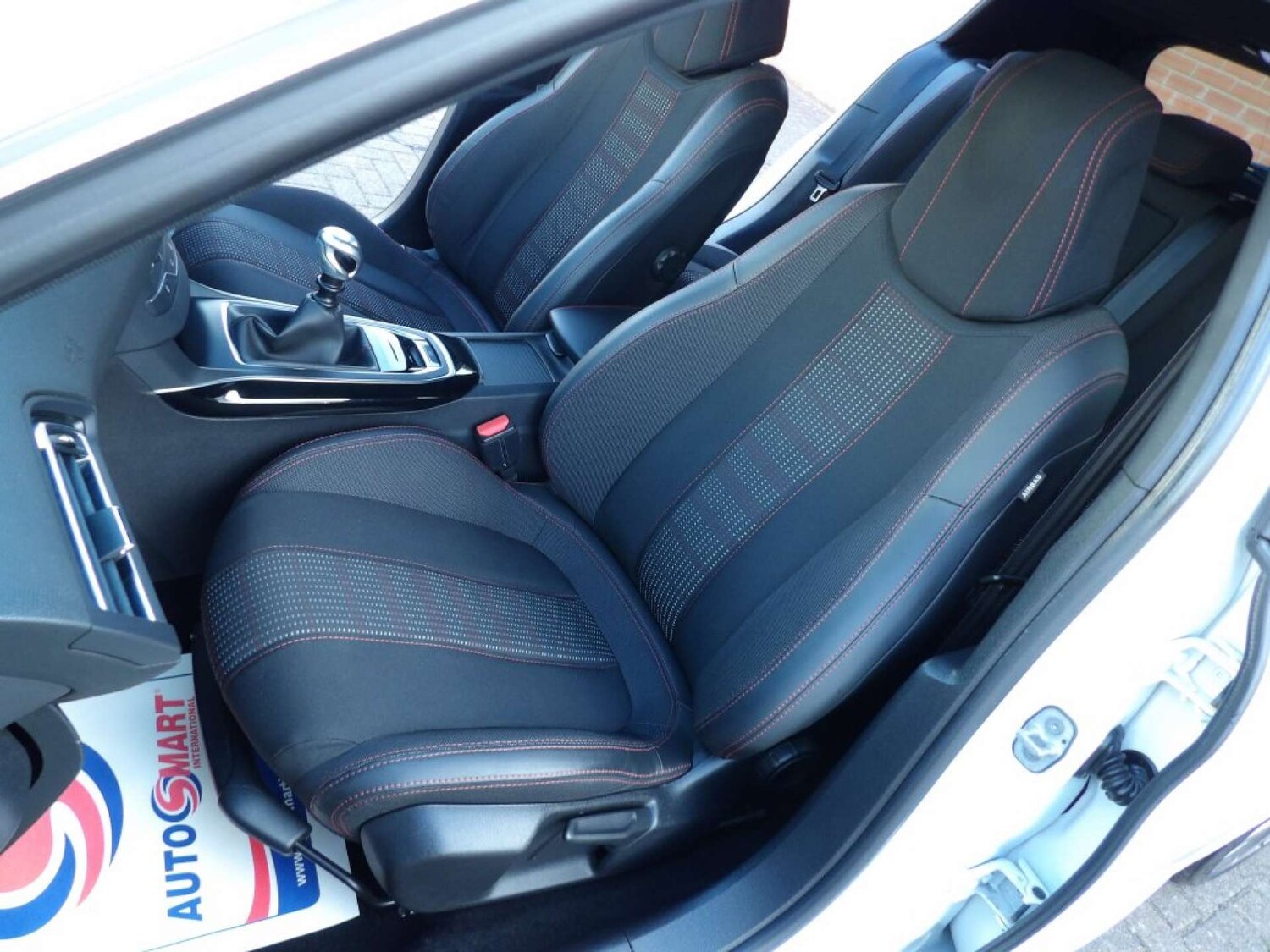 Used Peugeot 308 2016 for sale - 77880389: Photo 15