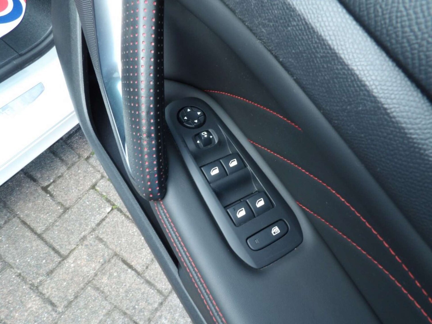 Used Peugeot 308 2016 for sale - 77880389: Photo 19