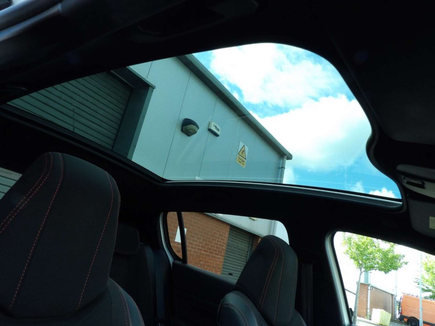 Used Peugeot 308 2016 for sale - 77880389: Photo 30