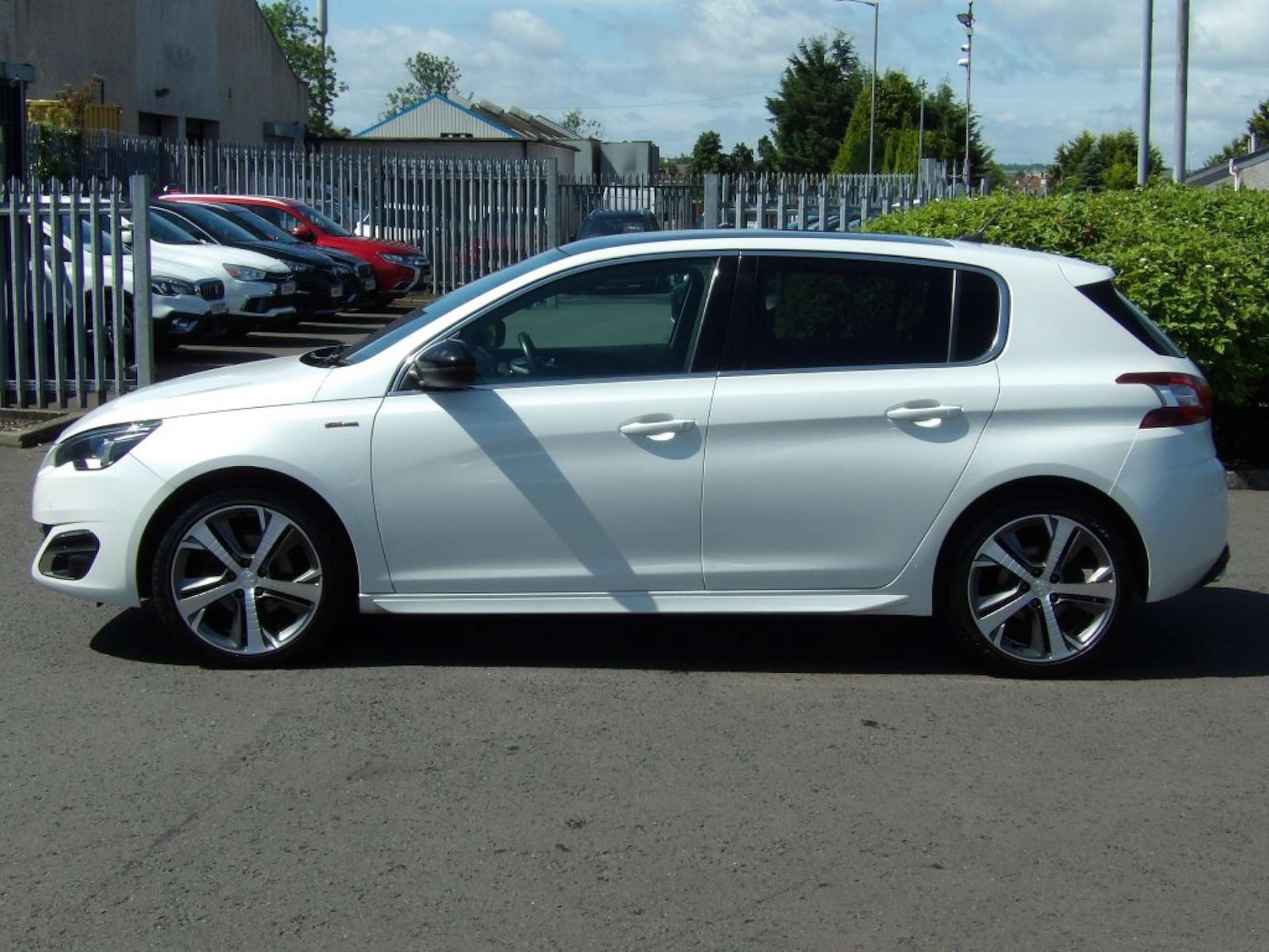 Used Peugeot 308 2016 for sale - 77880389: Photo 4