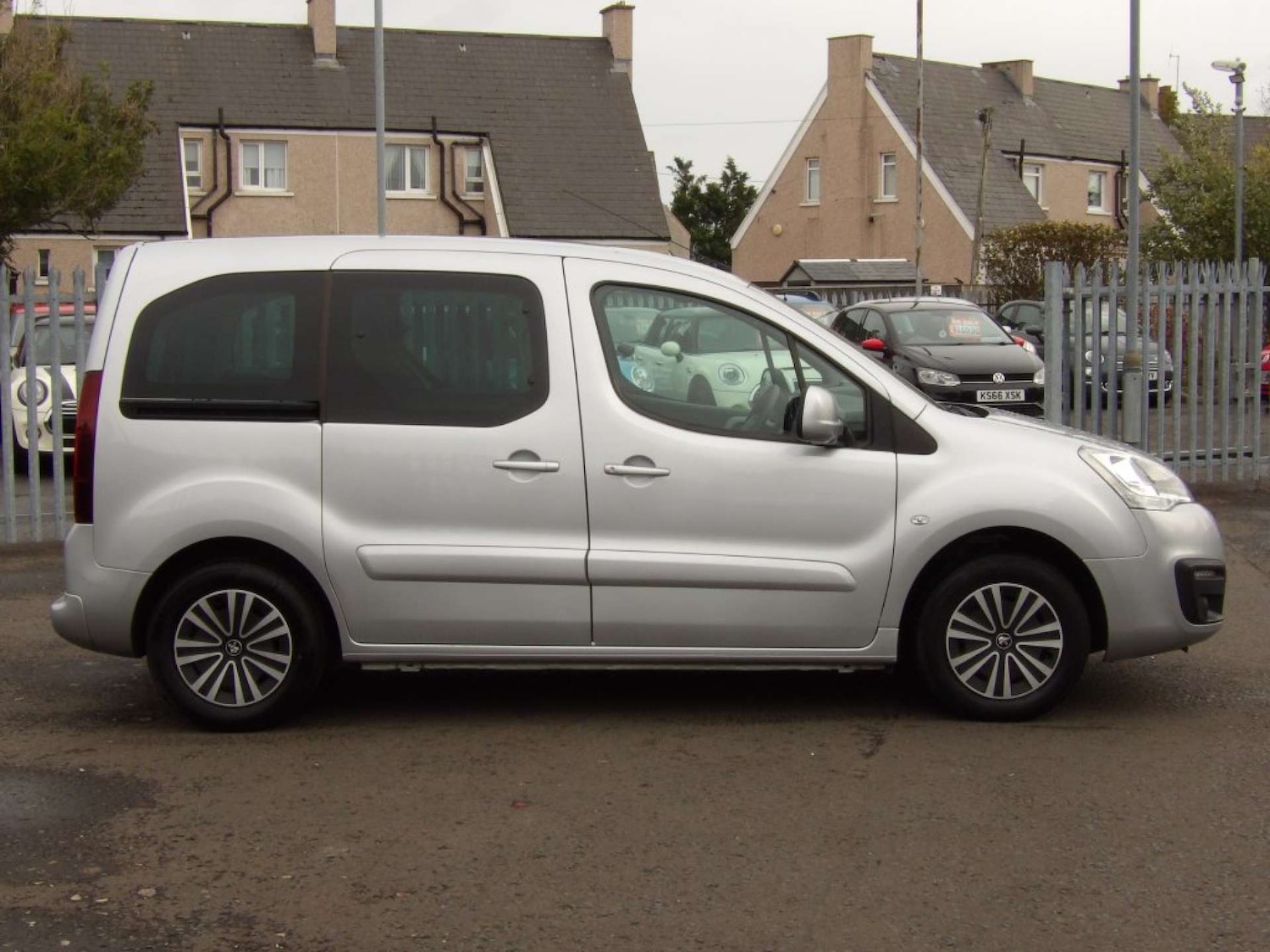 Used Peugeot Partner Tepee 2017 for sale - 76159771: Photo 1