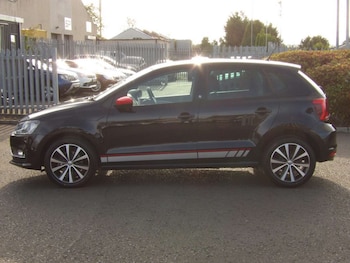 Used Volkswagen Polo 2016 for sale - 76005374: Photo