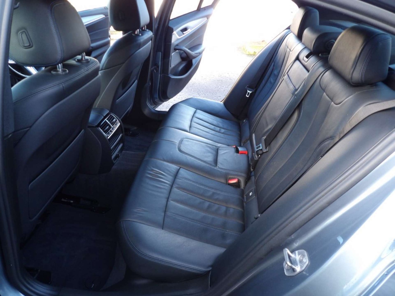 Used BMW 5 Series 2017 for sale - 77508820: Photo 17