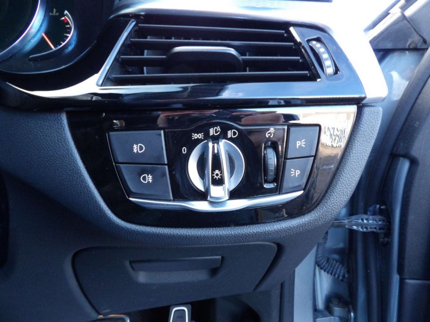 Used BMW 5 Series 2017 for sale - 77508820: Photo 22