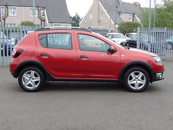 Used Dacia Sandero 2015 for sale - 78538739: Photo