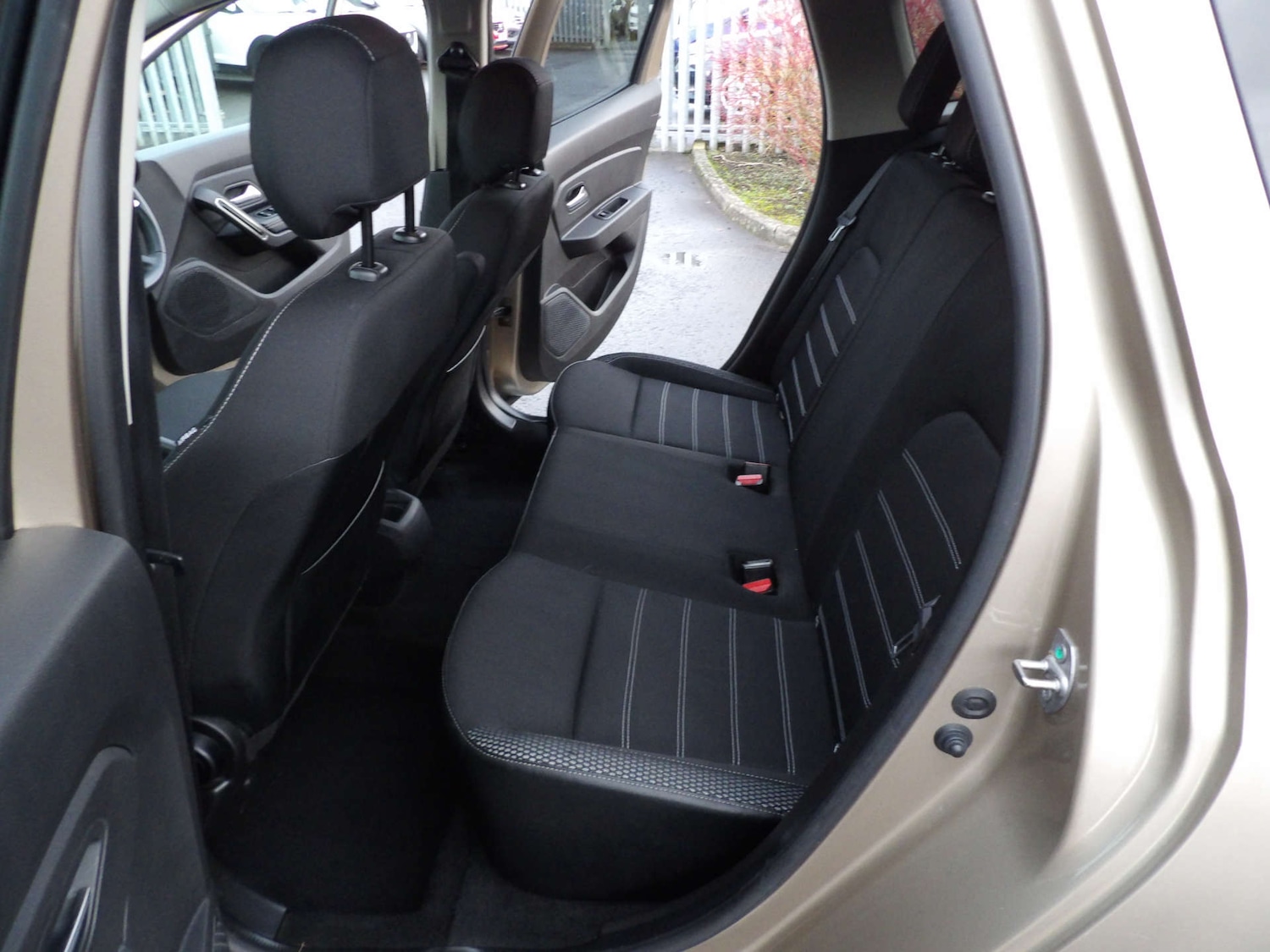 Used Dacia Duster 2018 for sale - 77028306: Photo 17