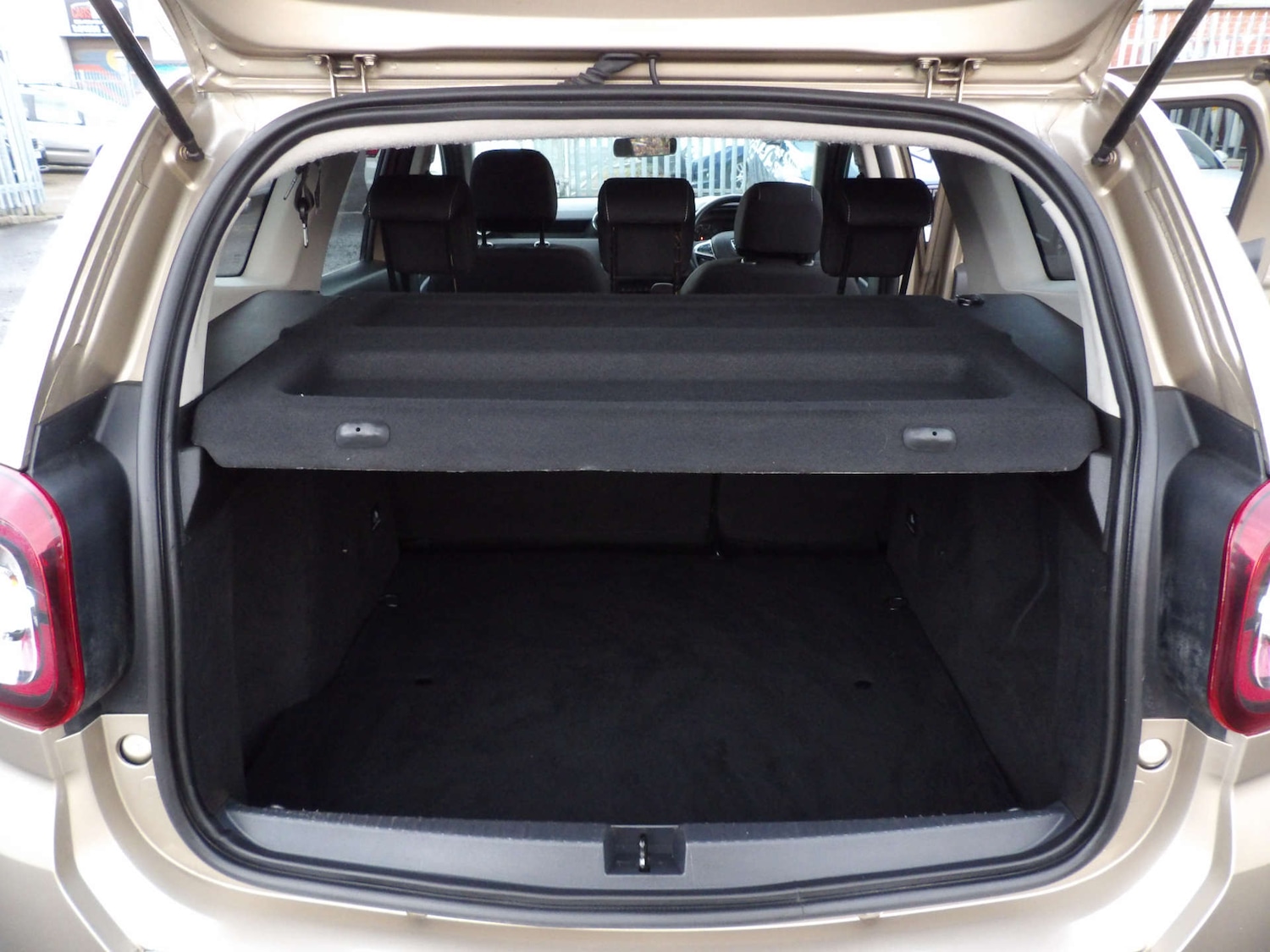 Used Dacia Duster 2018 for sale - 77028306: Photo 18