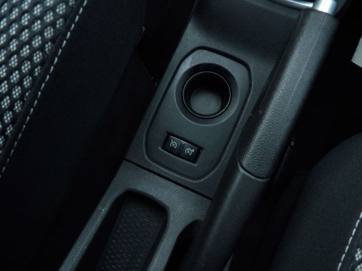 Used Dacia Duster 2018 for sale - 77028306: Photo 26