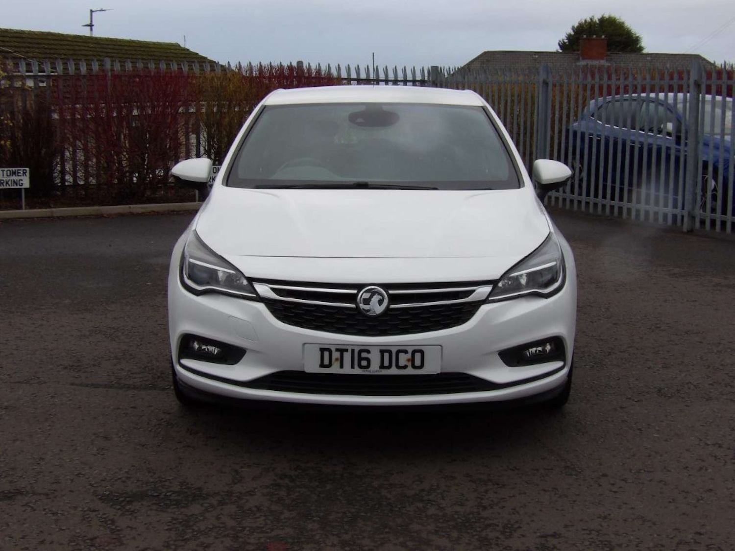 Used Vauxhall Astra 2016 for sale - 76739836: Photo 2