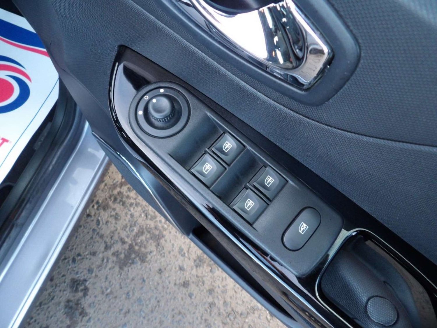 Used Renault Captur 2015 for sale - 76583422: Photo 21