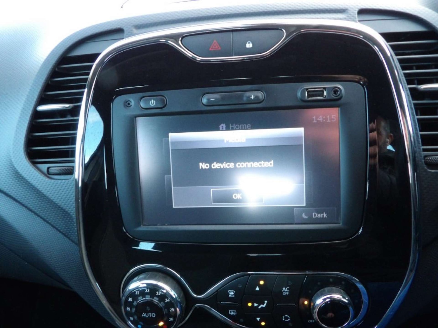 Used Renault Captur 2015 for sale - 76583422: Photo 33