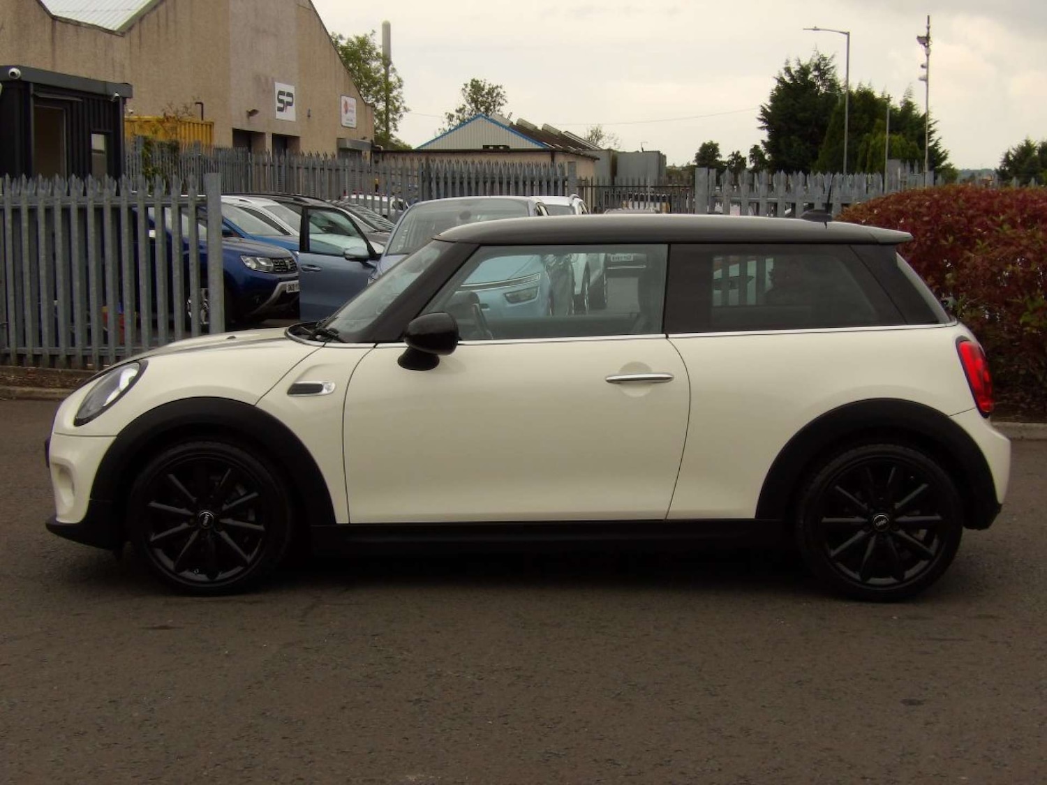 Used MINI Hatch 2015 for sale - 76363830: Photo 4
