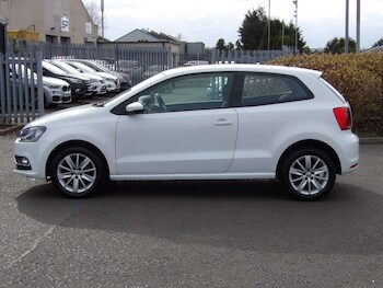 Used Volkswagen Polo 2015 for sale - 78167878: Photo