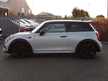 Used MINI Hatch 2017 for sale - 76347364: Photo