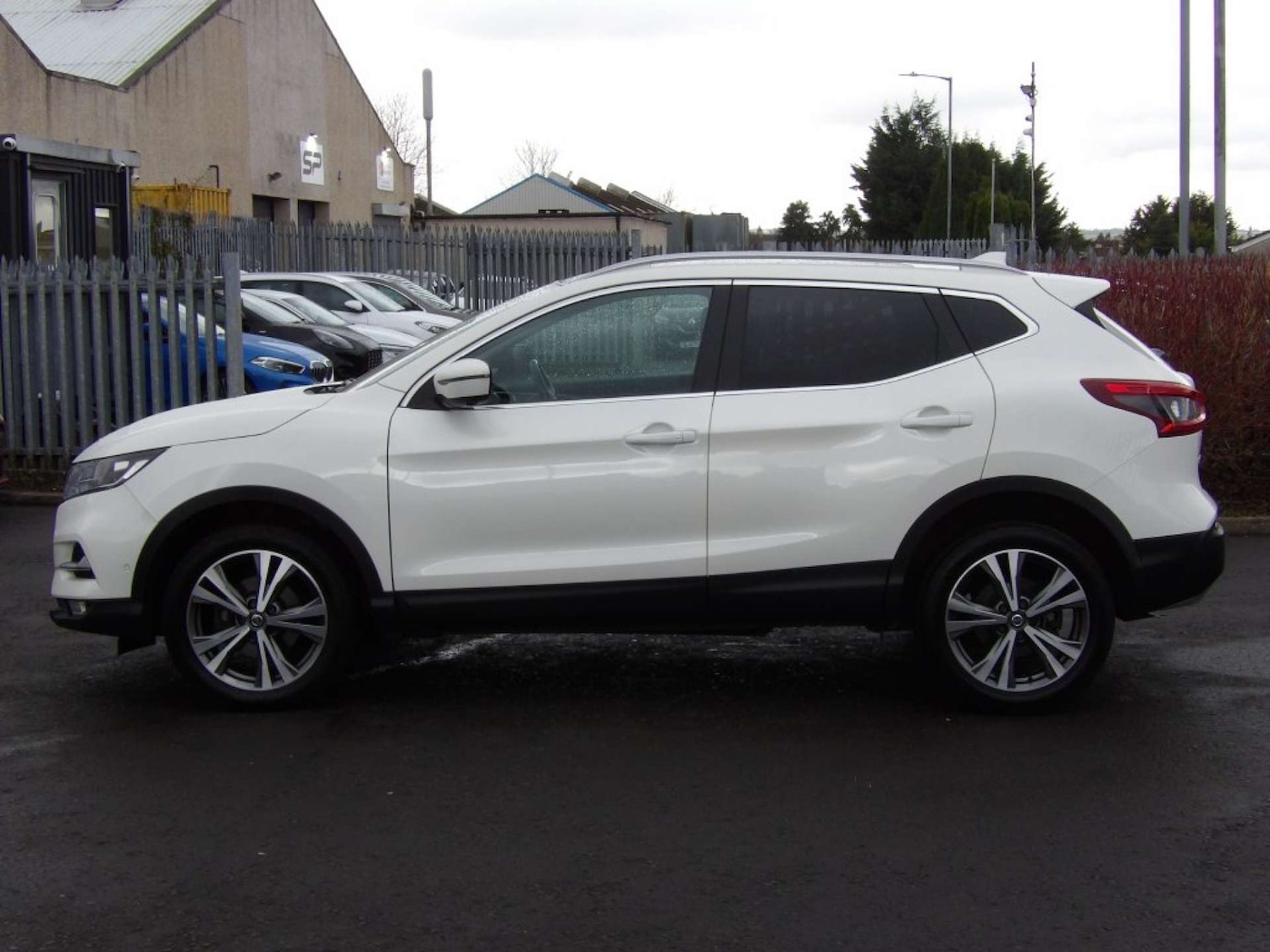 Used Nissan Qashqai 2018 for sale - 77277622: Photo 4