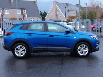 Vauxhall - Grandland X
