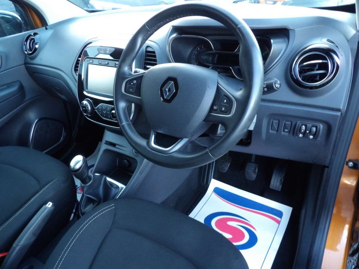 Used Renault Captur 2019 for sale - 76726106: Photo 10