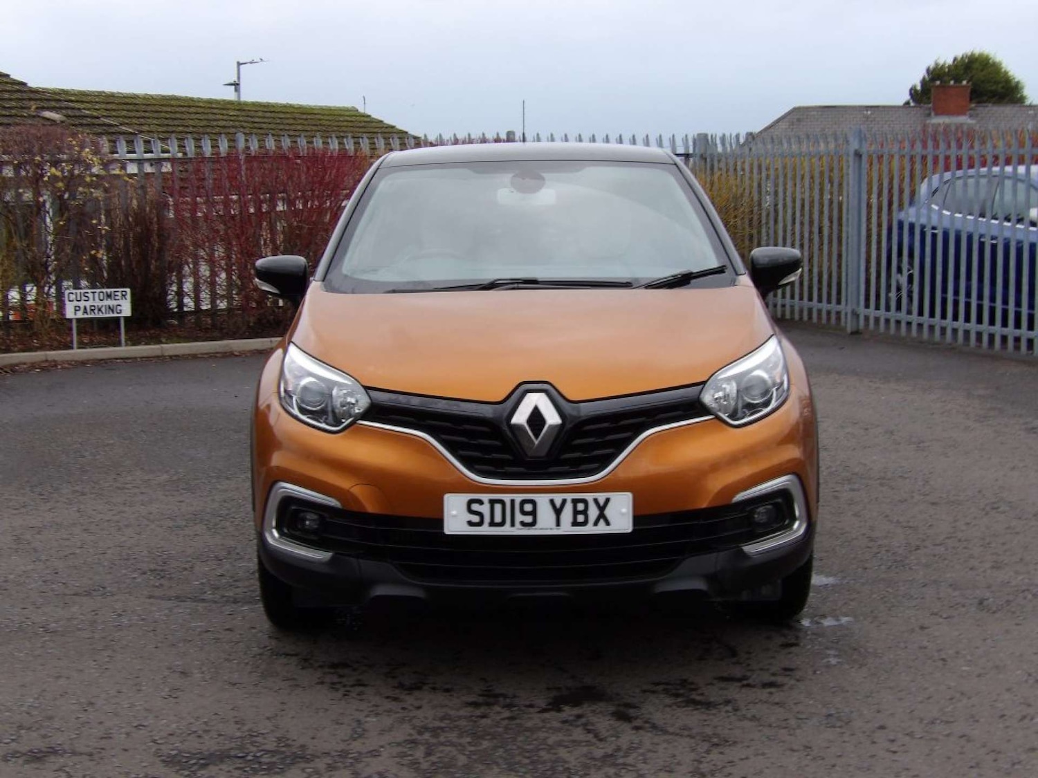 Used Renault Captur 2019 for sale - 76726106: Photo 2