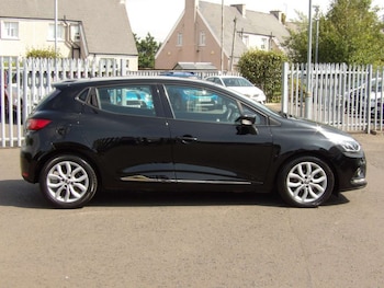 Used Renault Clio 2018 for sale - 75581922: Photo