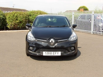 Used Renault Clio 2018 for sale - 75581922: Photo