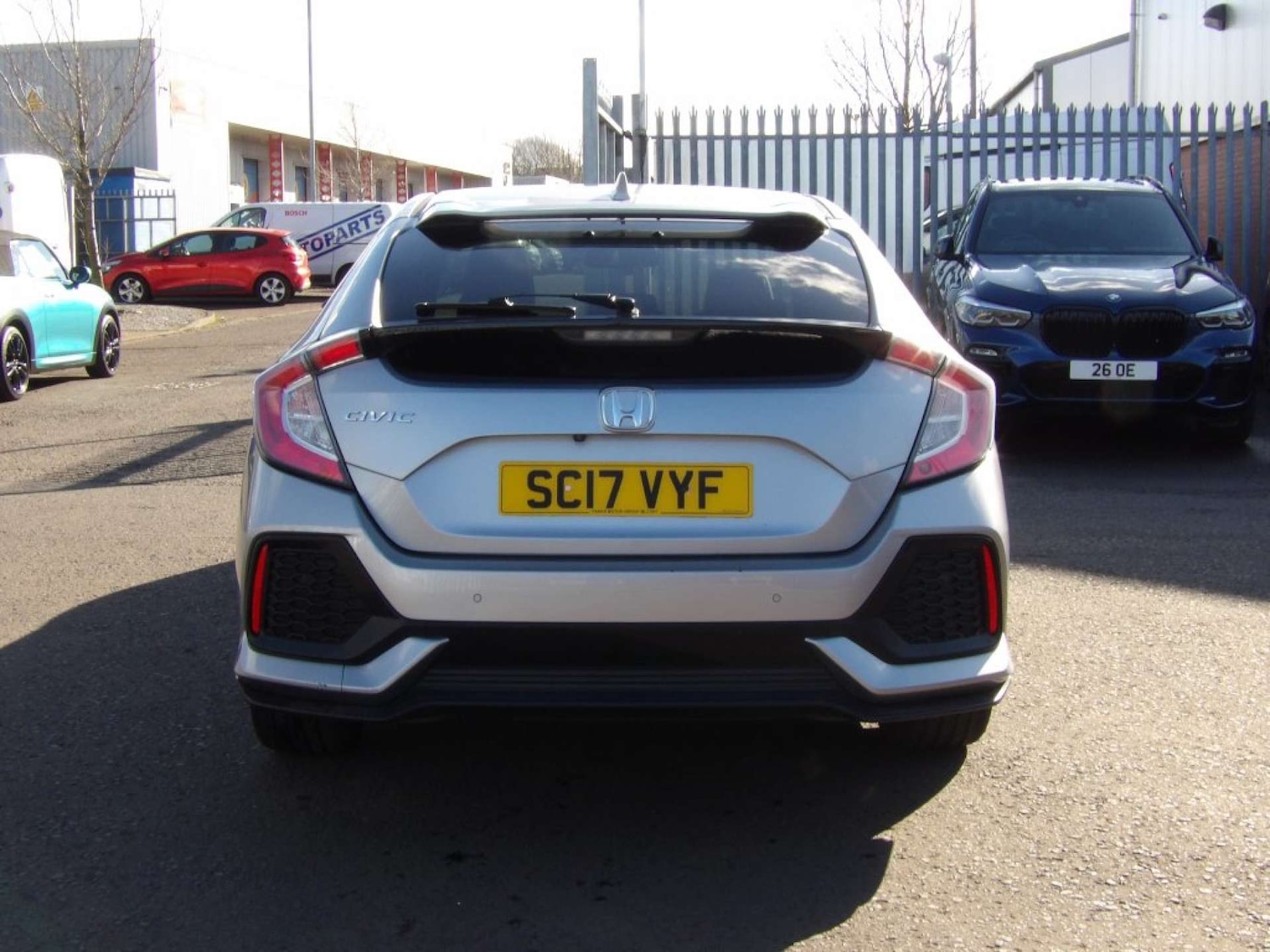 Used Honda Civic 2017 for sale - 77782077: Photo 4