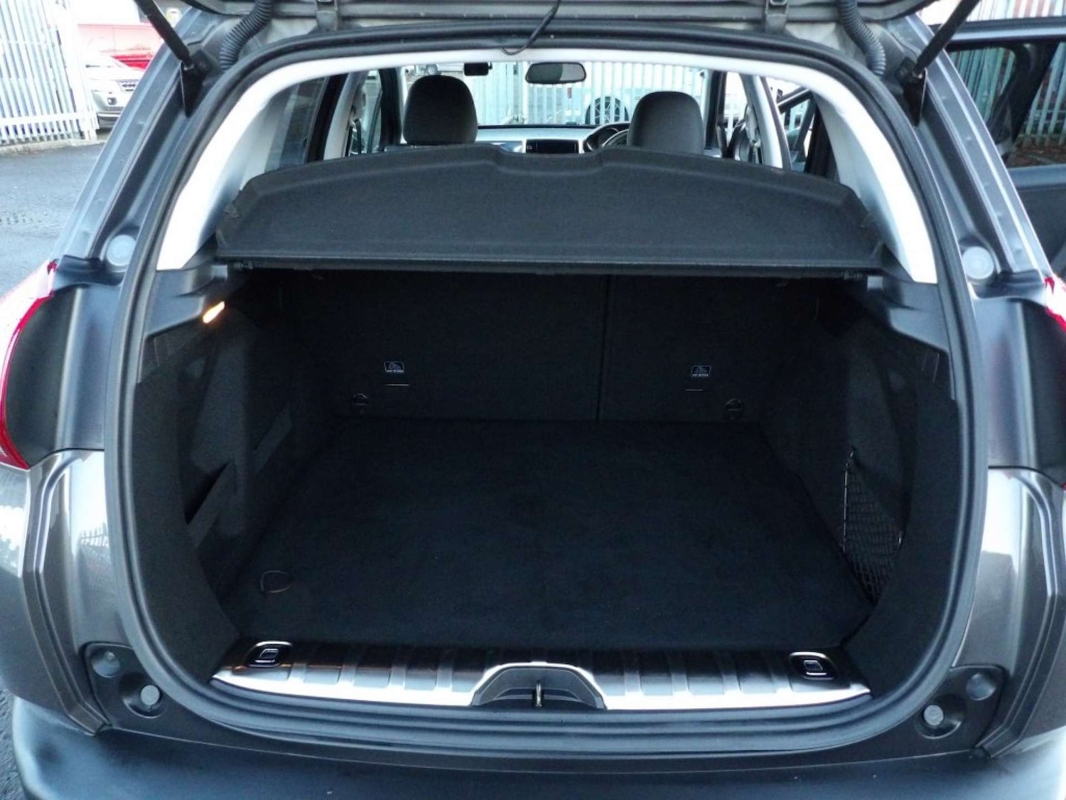 Used Peugeot 2008 2018 for sale - 76404364: Photo 19