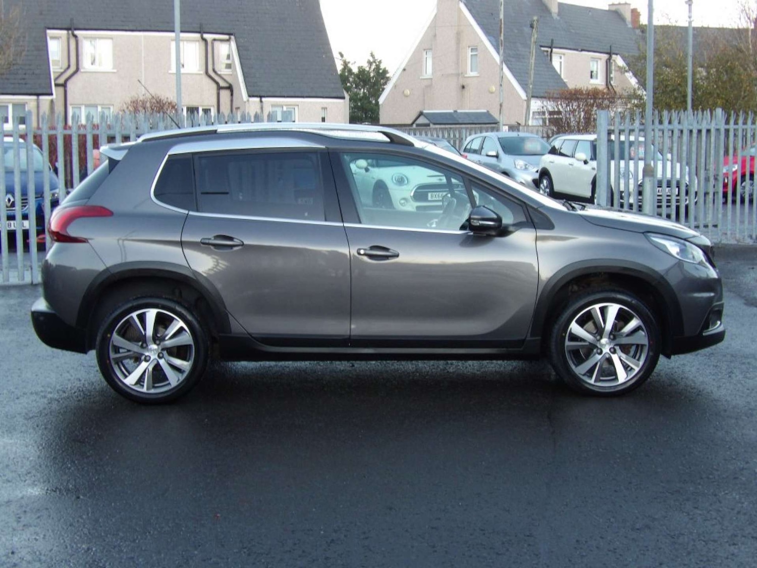 Used Peugeot 2008 2018 for sale - 76404364: Photo 8