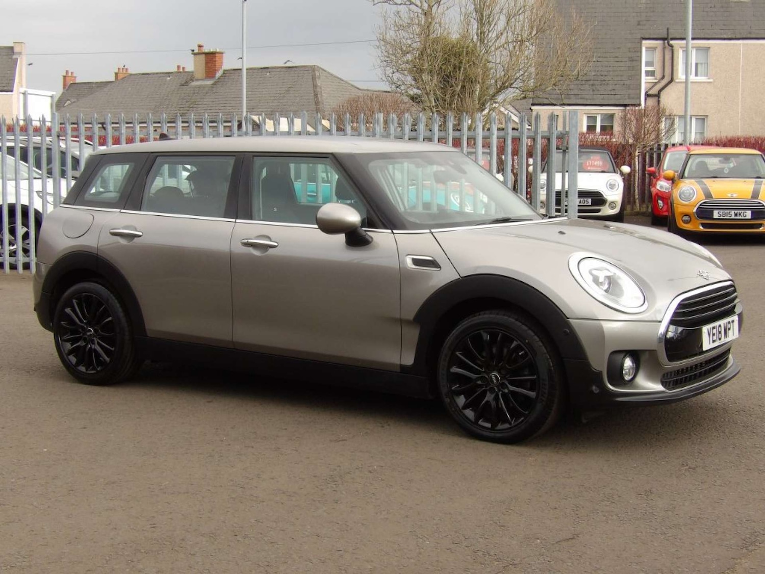 Used MINI Clubman 2018 for sale - 77622852: Photo 1