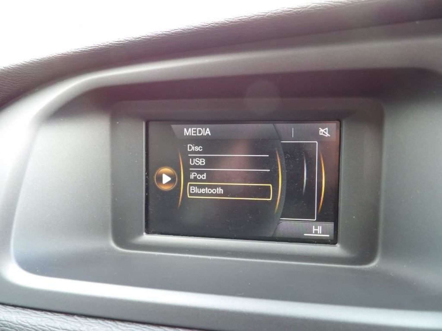 Used Volvo V40 2014 for sale - 76959815: Photo 20