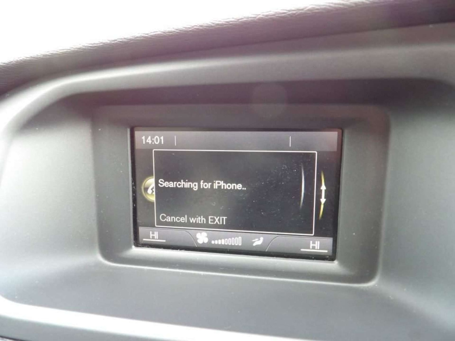 Used Volvo V40 2014 for sale - 76959815: Photo 21