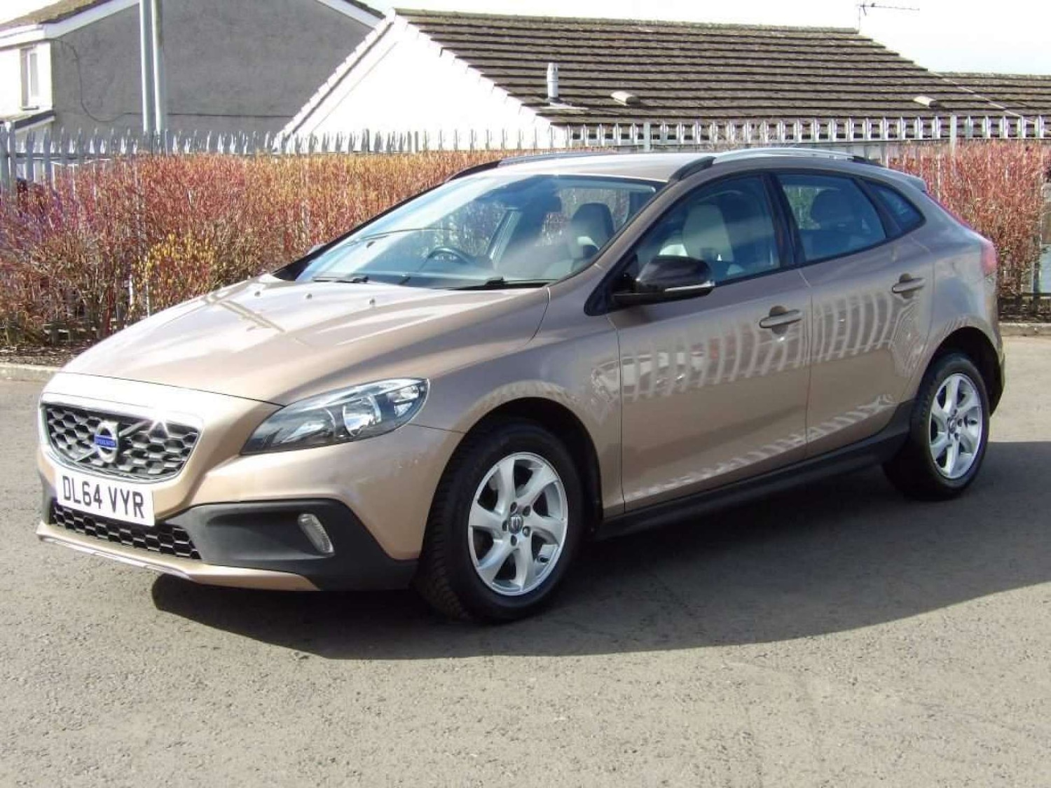Used Volvo V40 2014 for sale - 76959815: Photo 3