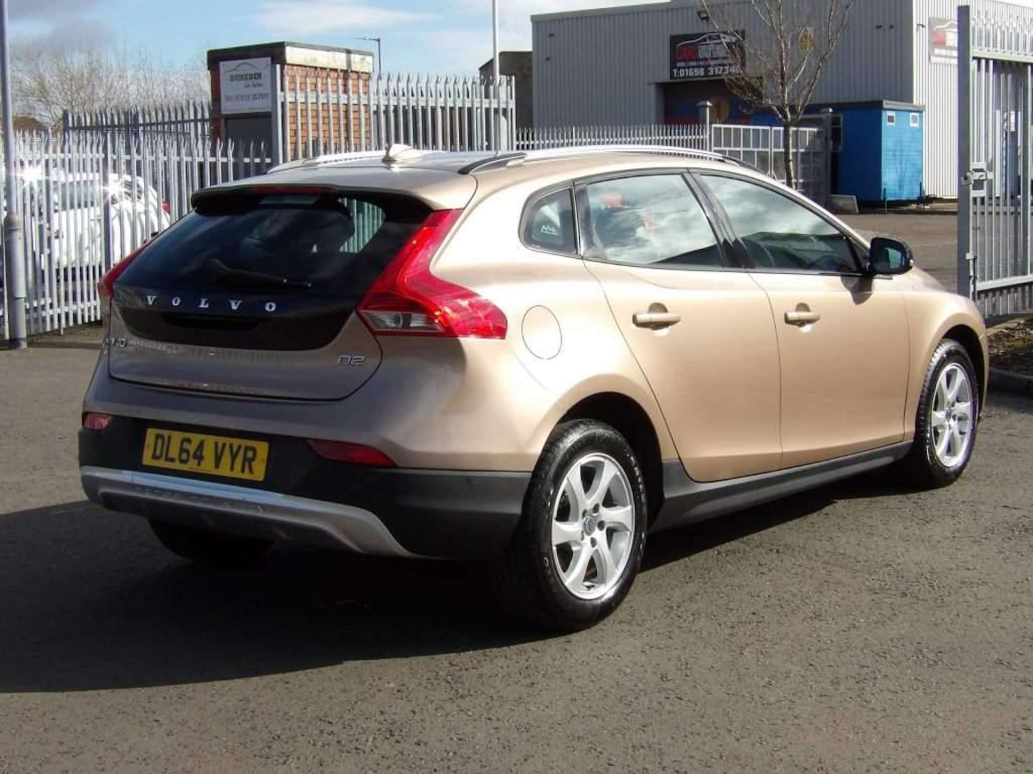 Used Volvo V40 2014 for sale - 76959815: Photo 7
