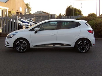 Used Renault Clio 2019 for sale - 79561328: Photo