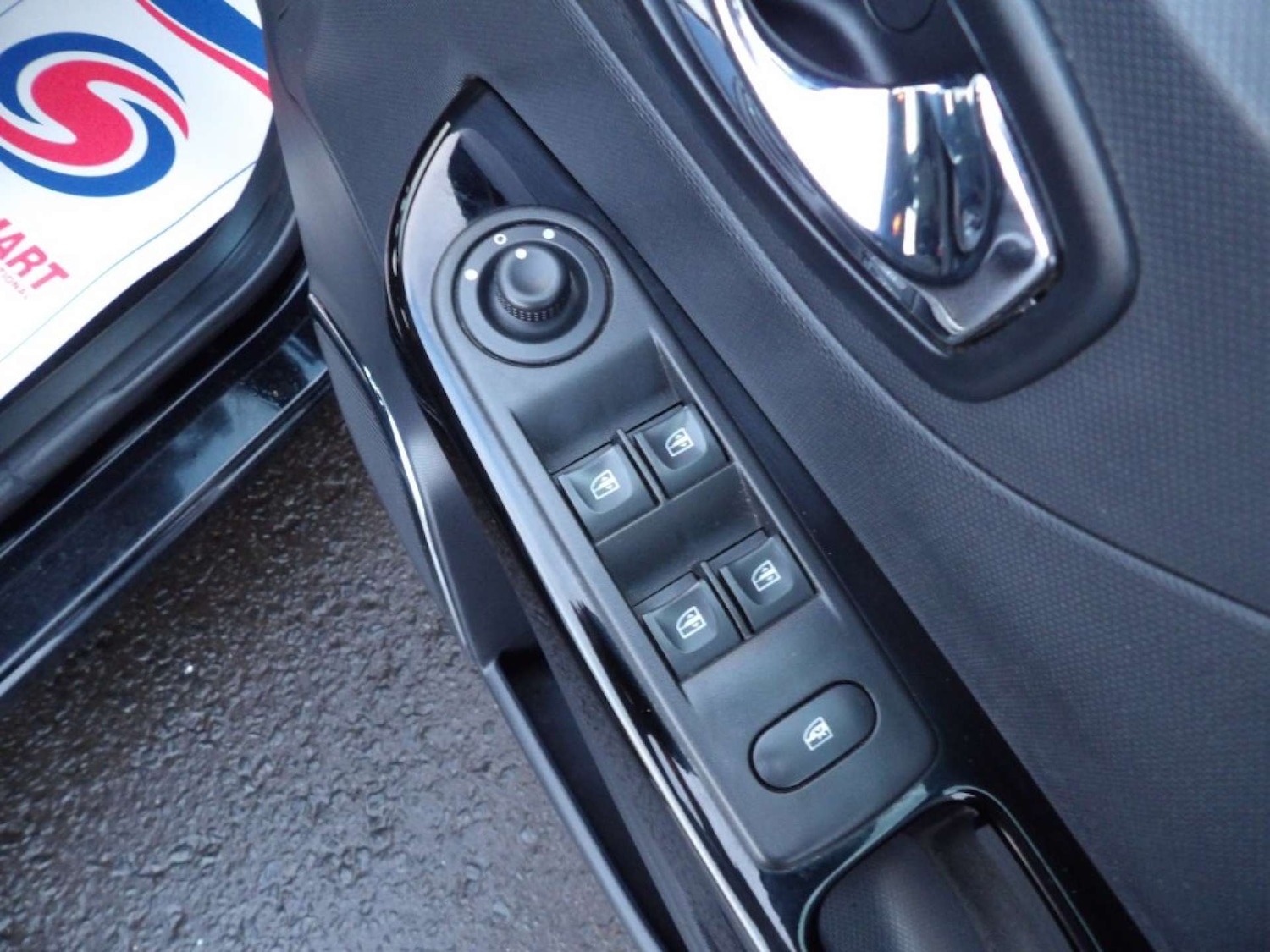 Used Renault Captur 2014 for sale - 77227771: Photo 21