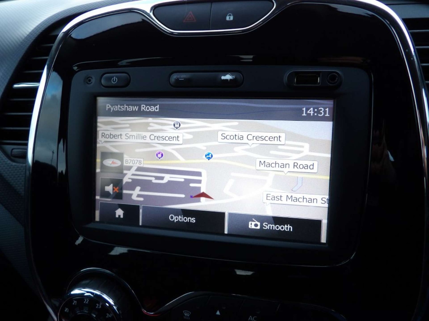 Used Renault Captur 2014 for sale - 77227771: Photo 28