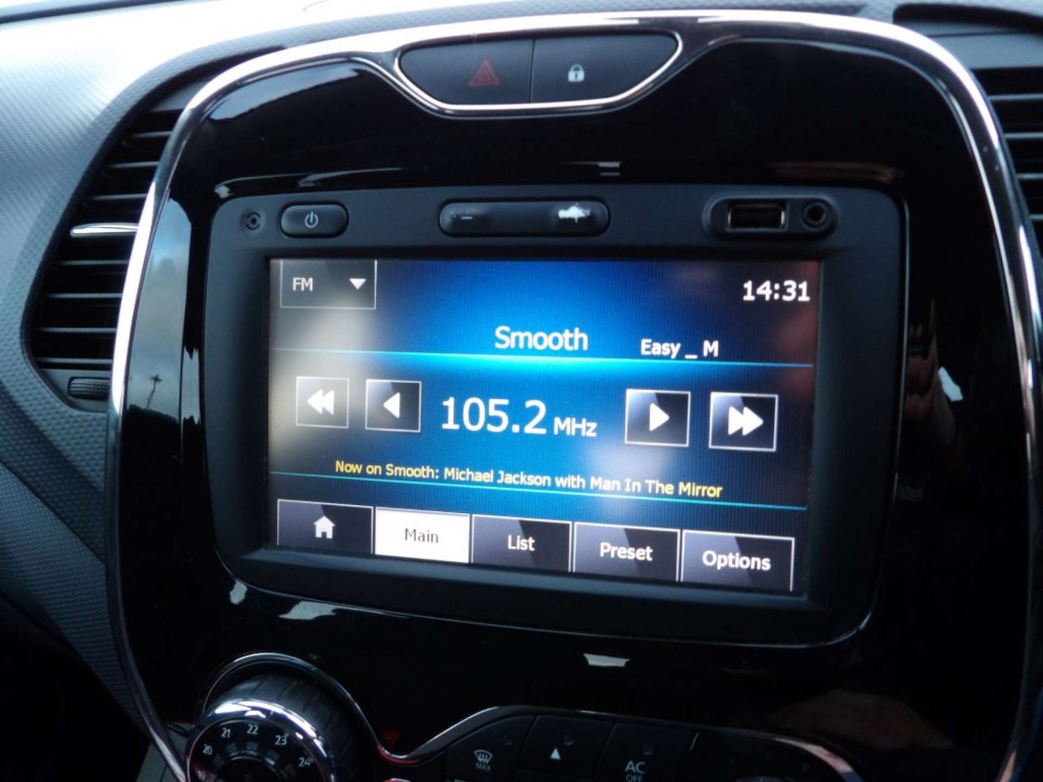 Used Renault Captur 2014 for sale - 77227771: Photo 29