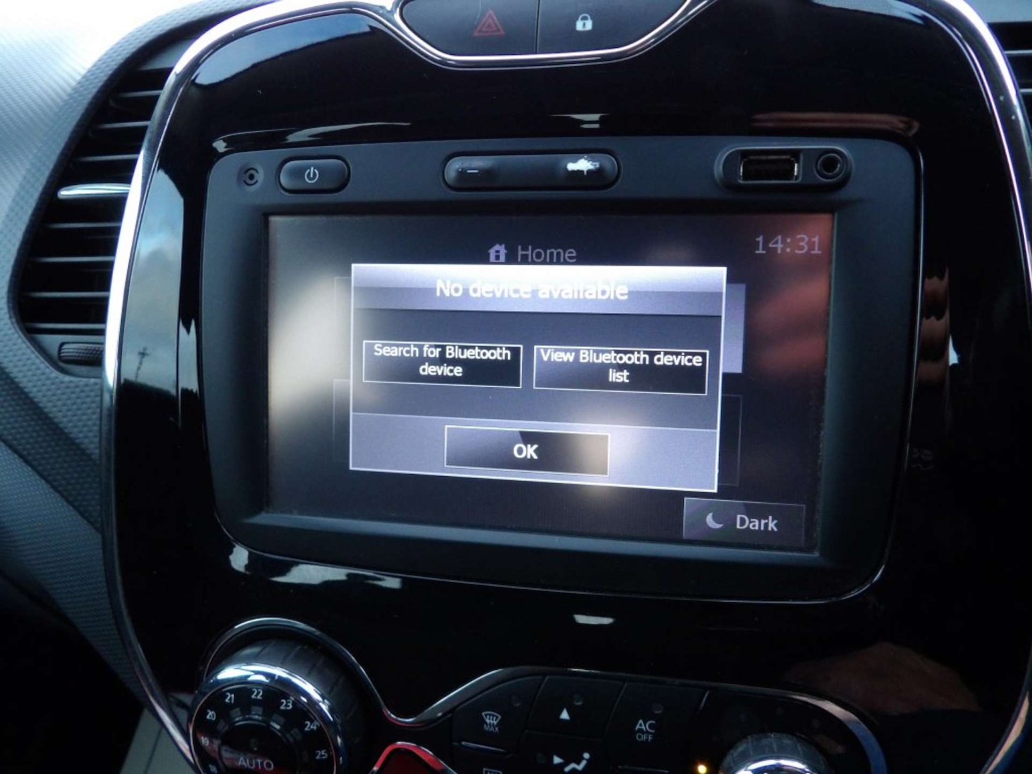 Used Renault Captur 2014 for sale - 77227771: Photo 30