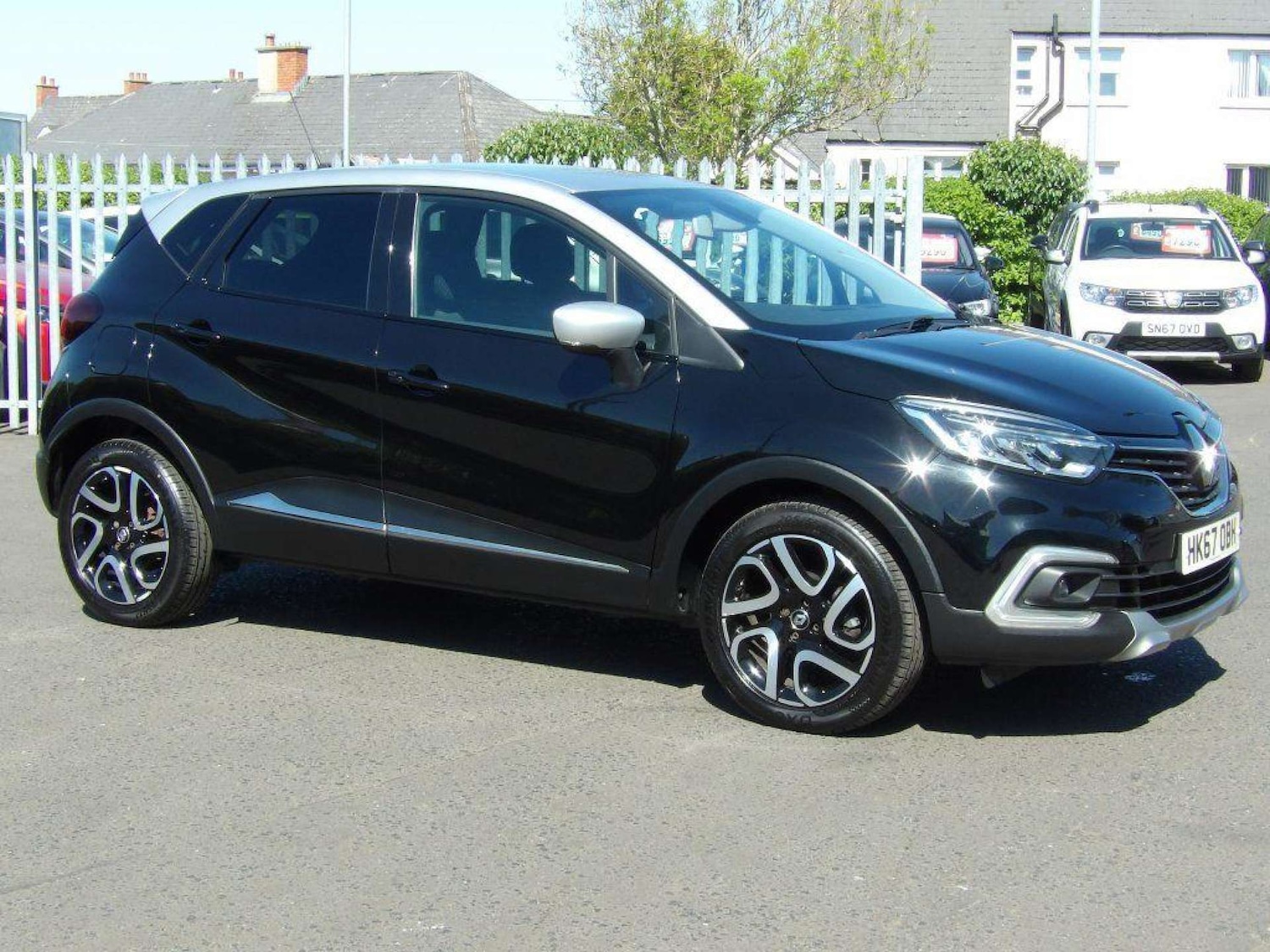 Used Renault Captur 2017 for sale - 76601935: Photo 1
