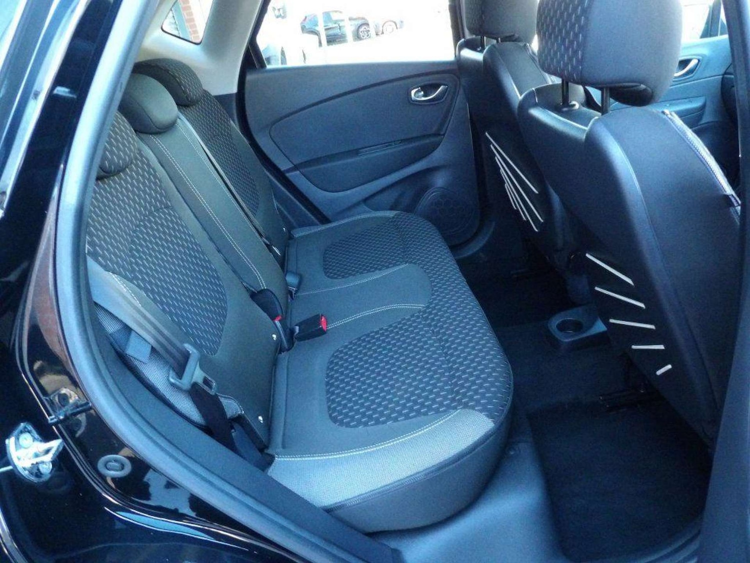 Used Renault Captur 2017 for sale - 76601935: Photo 13