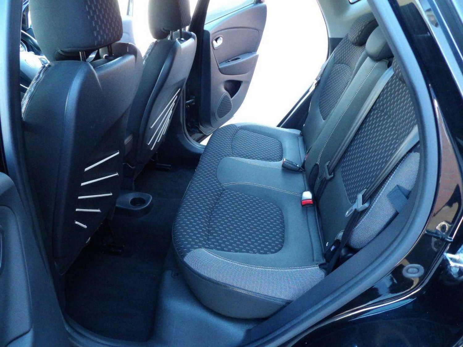 Used Renault Captur 2017 for sale - 76601935: Photo 17