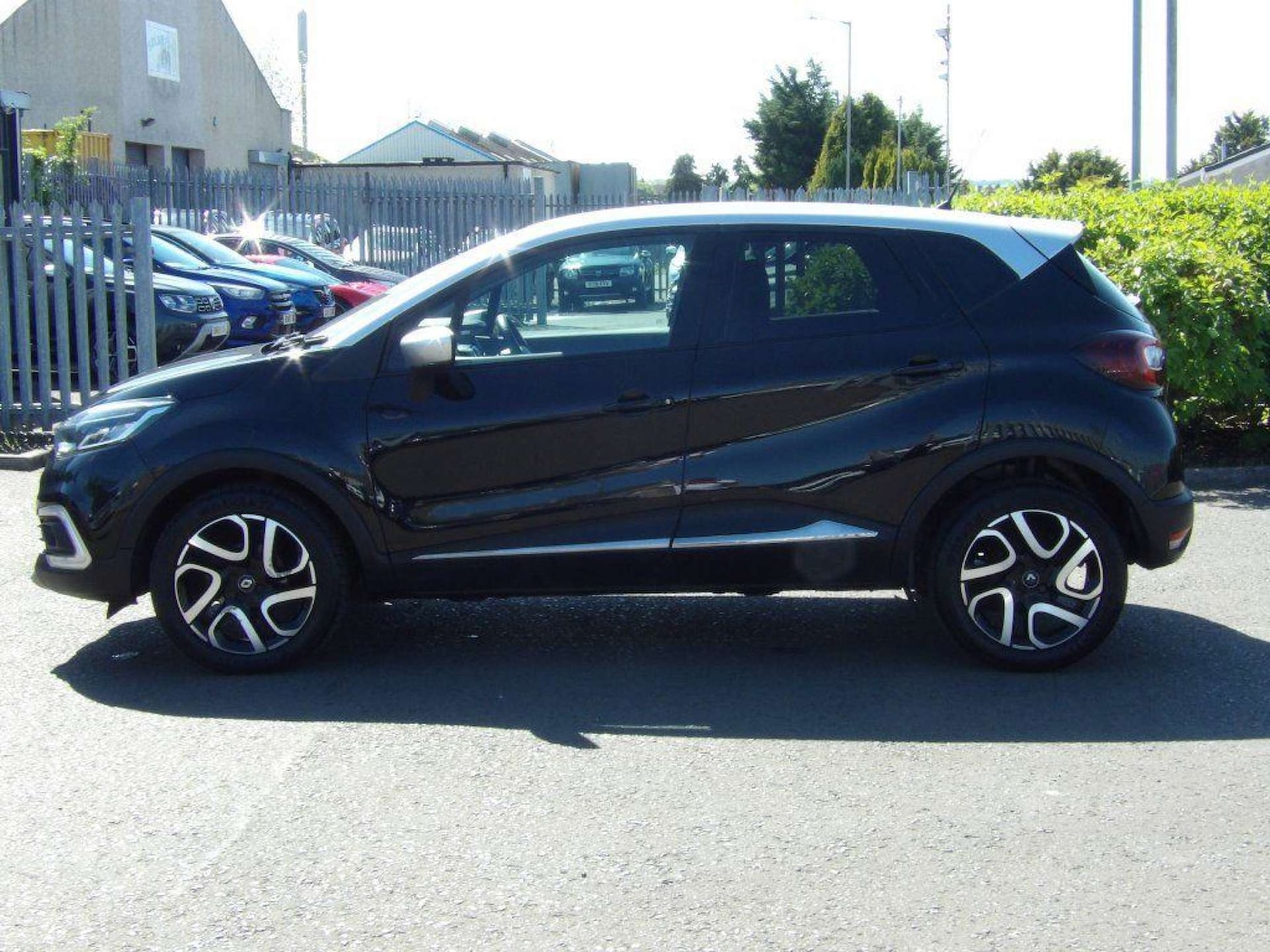 Used Renault Captur 2017 for sale - 76601935: Photo 4