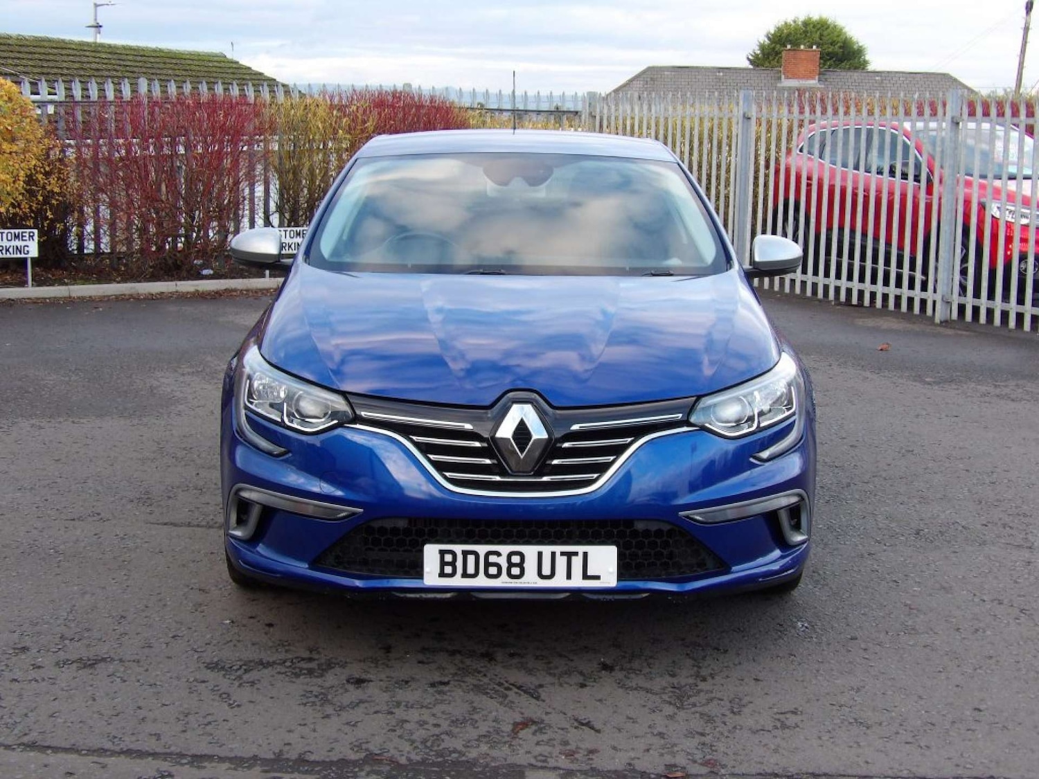 Used Renault Megane 2018 for sale - 76507181: Photo 2