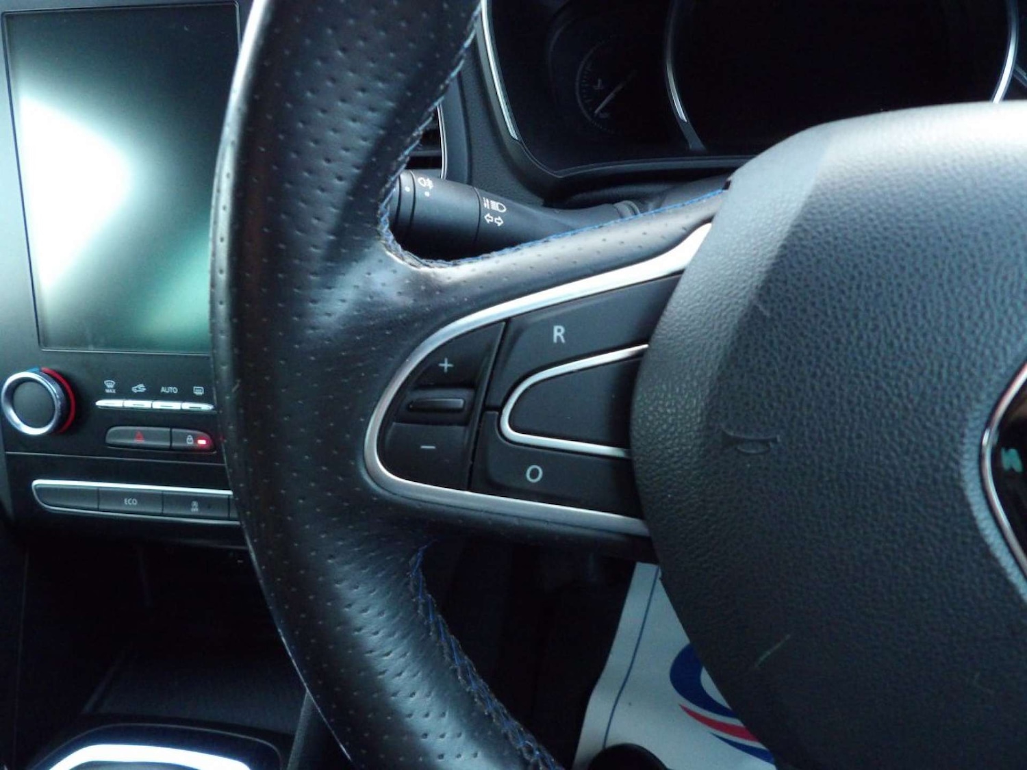 Used Renault Megane 2018 for sale - 76507181: Photo 20