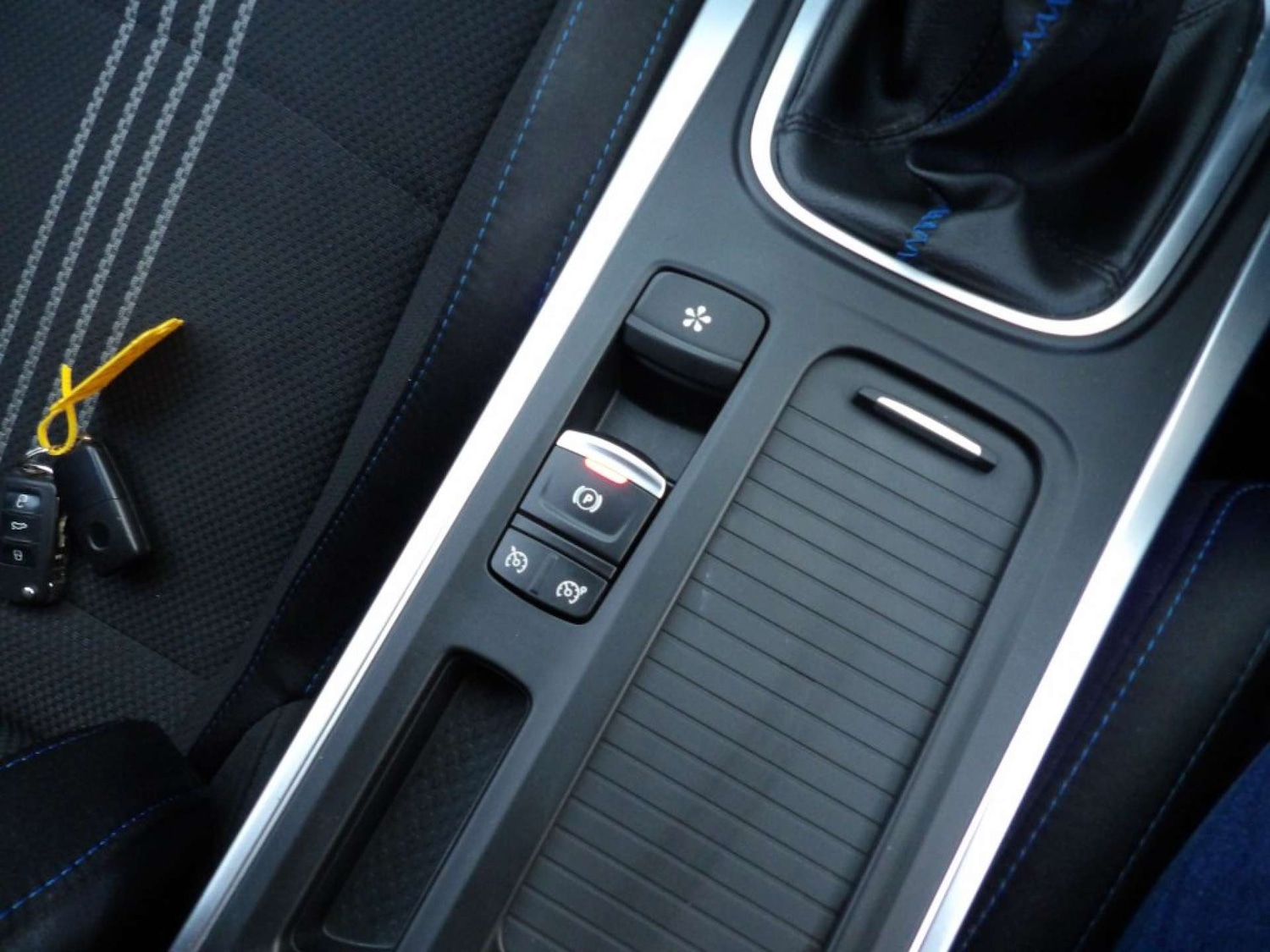 Used Renault Megane 2018 for sale - 76507181: Photo 24