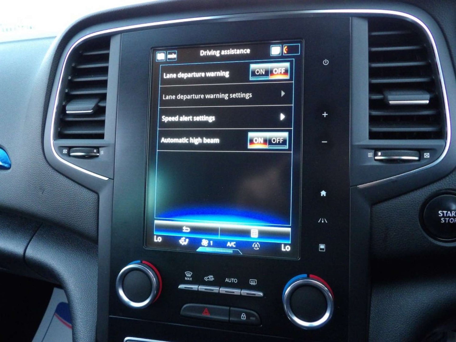 Used Renault Megane 2018 for sale - 76507181: Photo 38