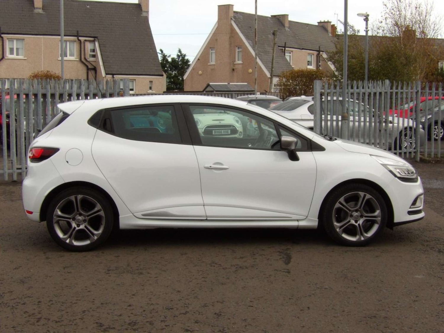 Used Renault Clio 2019 for sale - 76397222: Photo 1